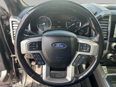 2018 Ford Super Duty F-450 DRW Platinum 4WD Crew Cab 8' Box