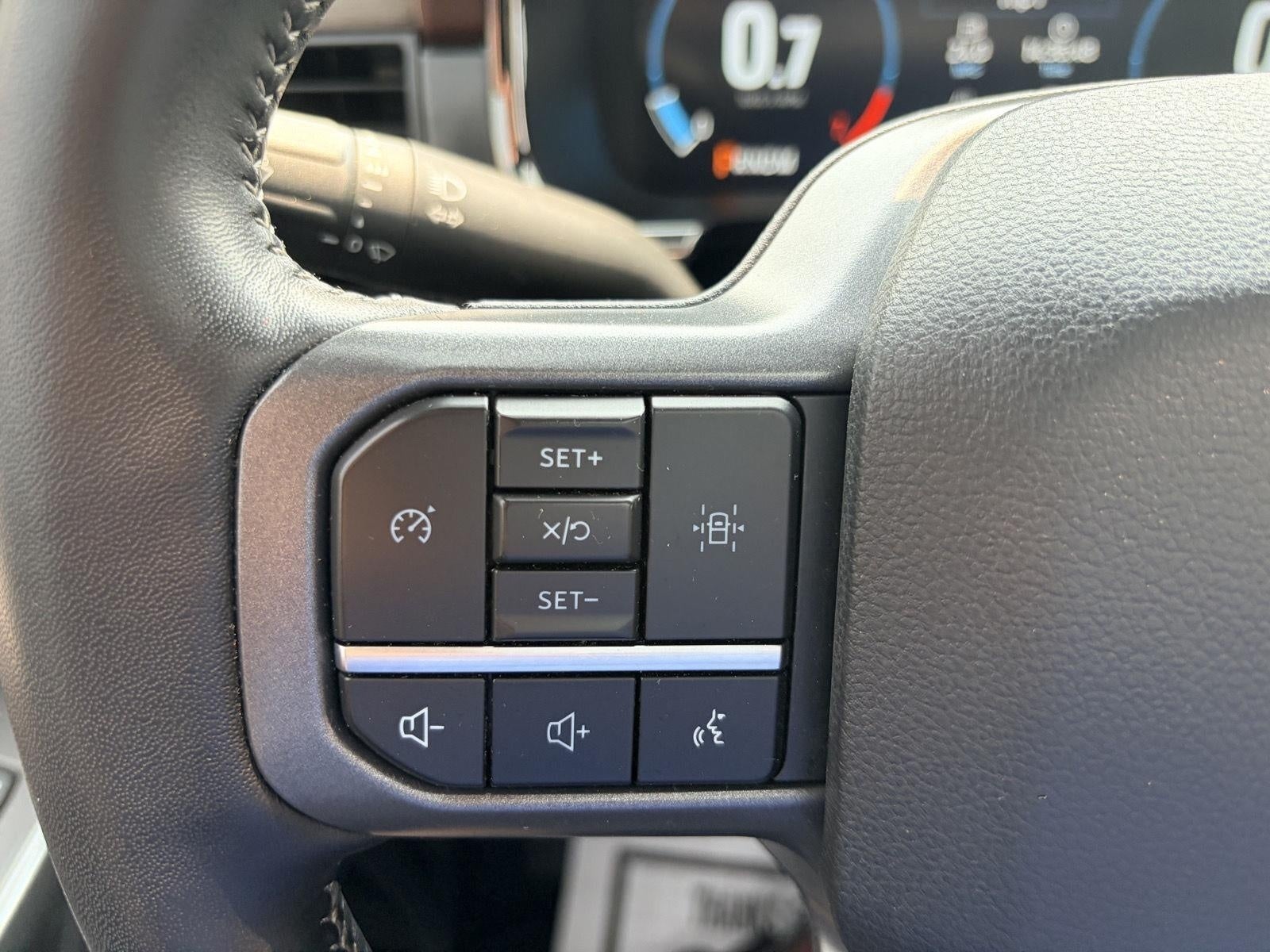 2023 Ford F-150 LARIAT 4WD SuperCrew 5.5' Box