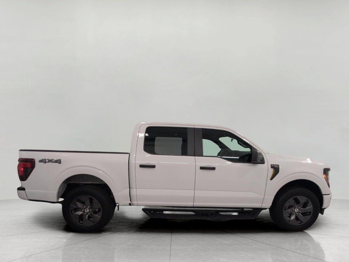 2025 Ford F-150 STX 4WD SuperCrew 5.5' Box