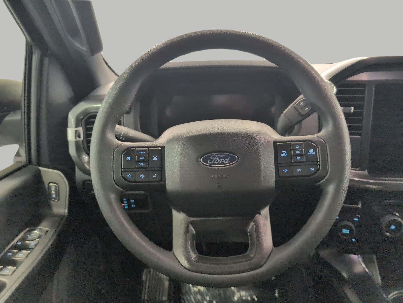 2025 Ford F-150 STX 4WD SuperCrew 5.5' Box