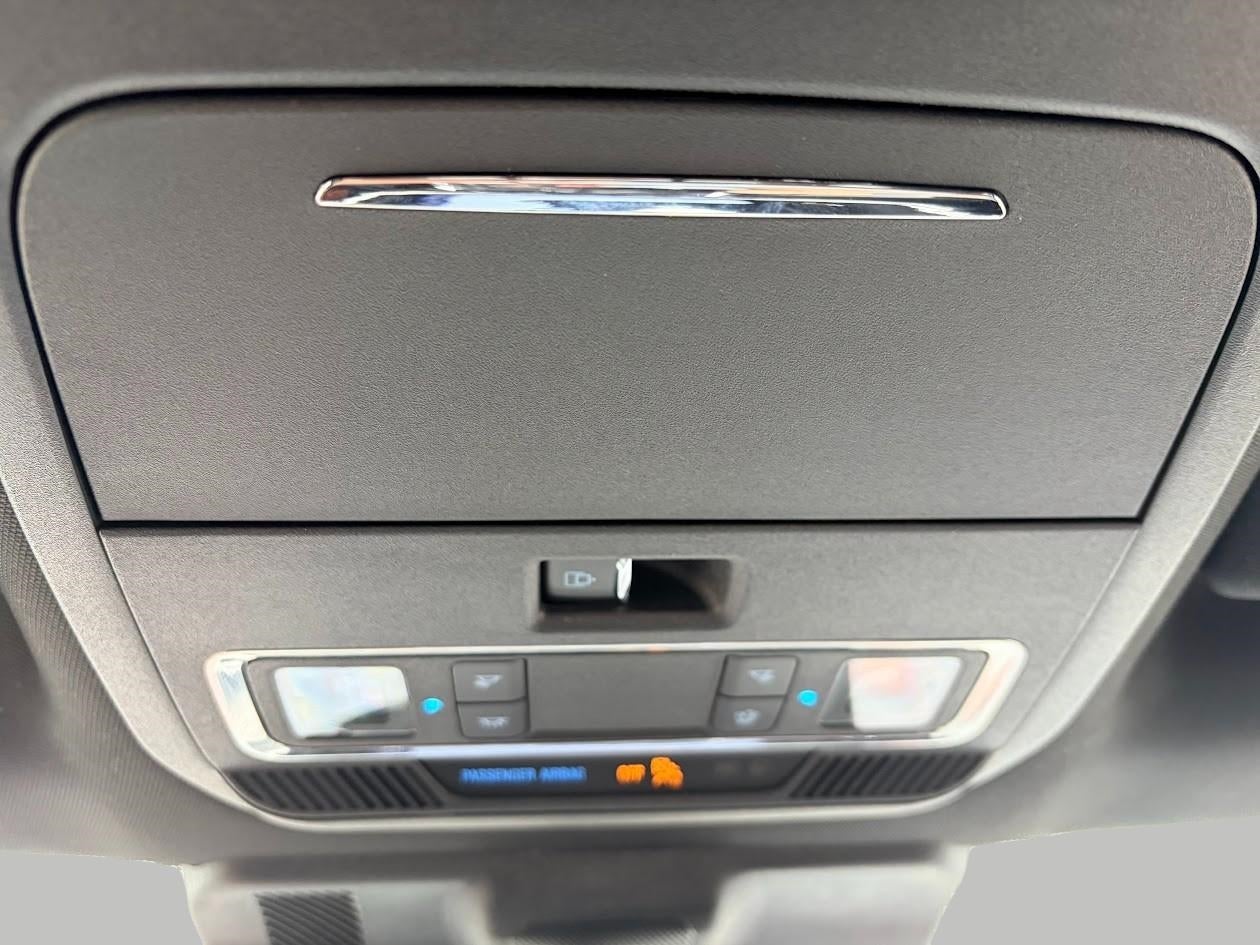 2022 Ford F-150 LARIAT 4WD SuperCrew 5.5' Box