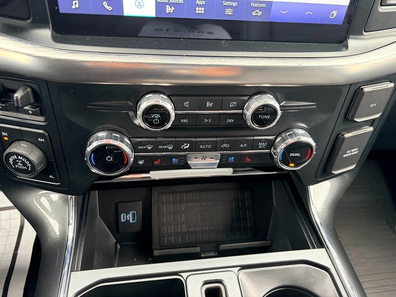 2022 Ford F-150 LARIAT 4WD SuperCrew 5.5' Box