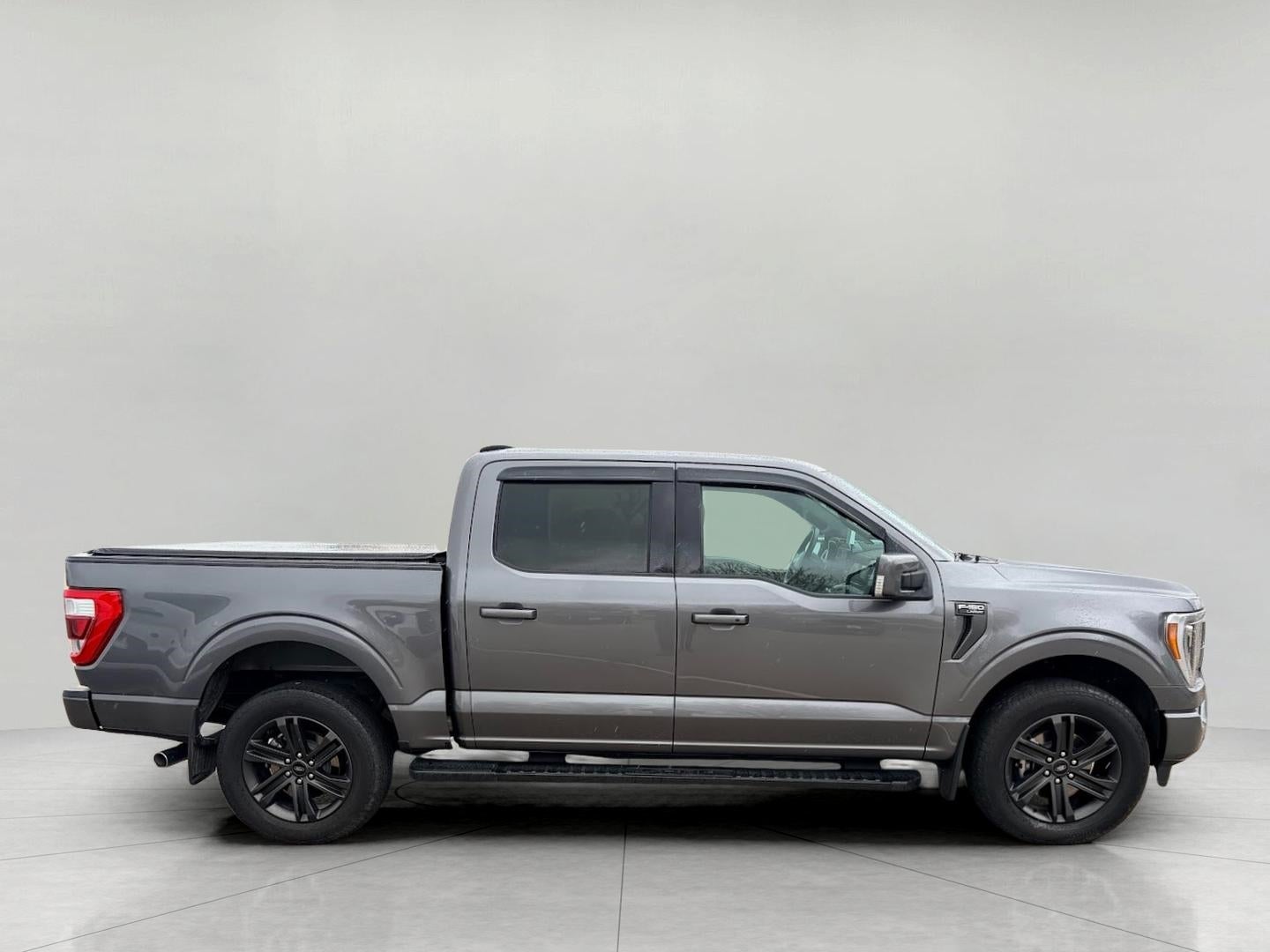 2022 Ford F-150 LARIAT 4WD SuperCrew 5.5' Box