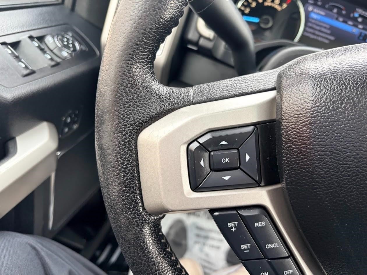 2016 Ford F-150 4WD SuperCrew 145 Lariat