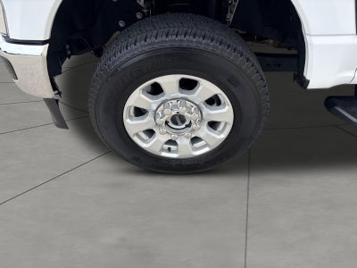 2023 Ford Super Duty F-350 SRW XLT 4WD Reg Cab 8' Box