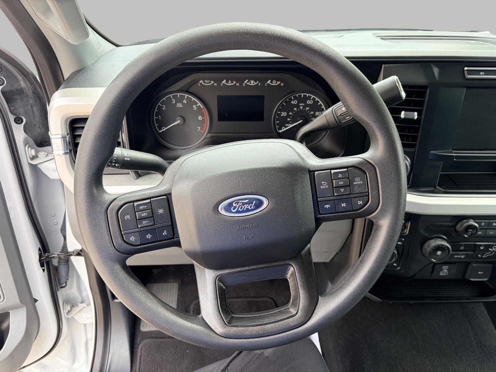 2023 Ford Super Duty F-350 SRW XLT 4WD Reg Cab 8' Box