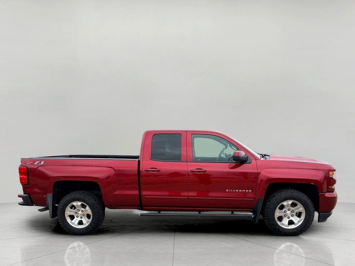 2018 Chevrolet Silverado 1500 4WD Double Cab 143.5 LT w/1LT