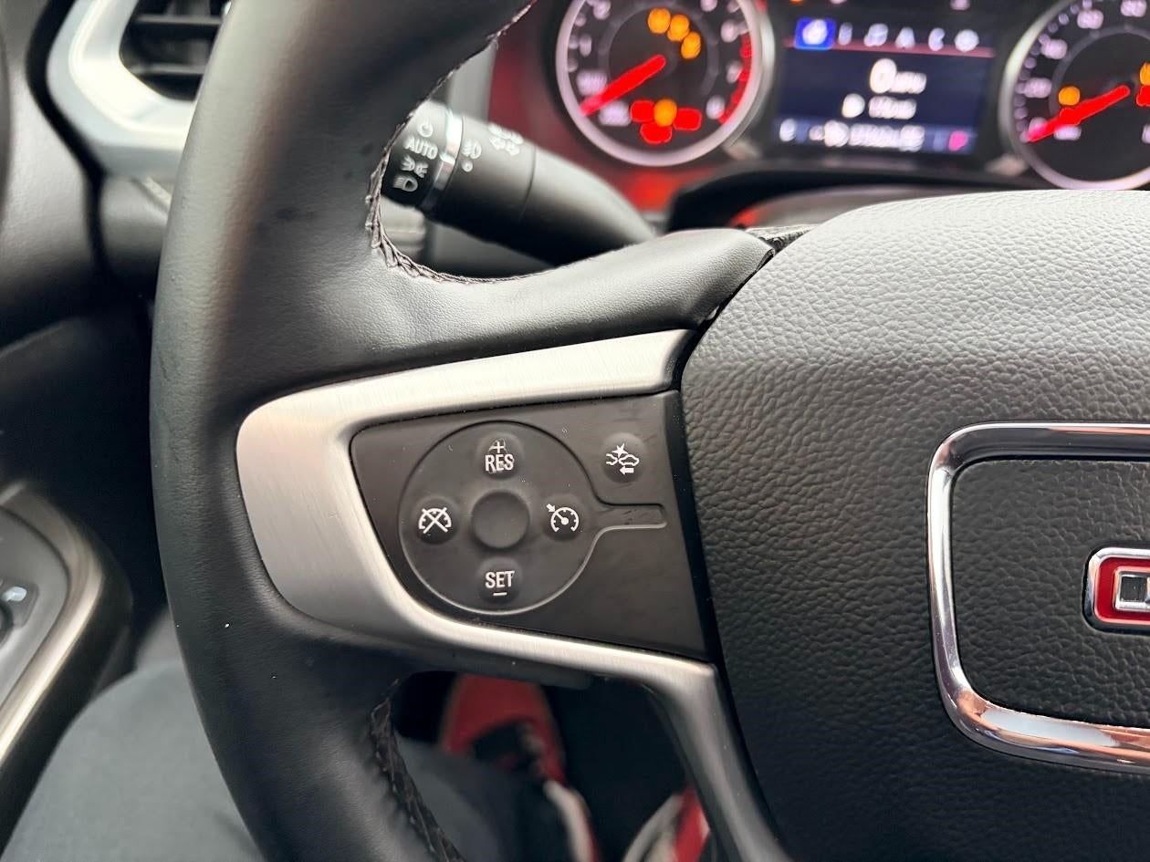 2023 GMC Acadia AWD 4dr SLT