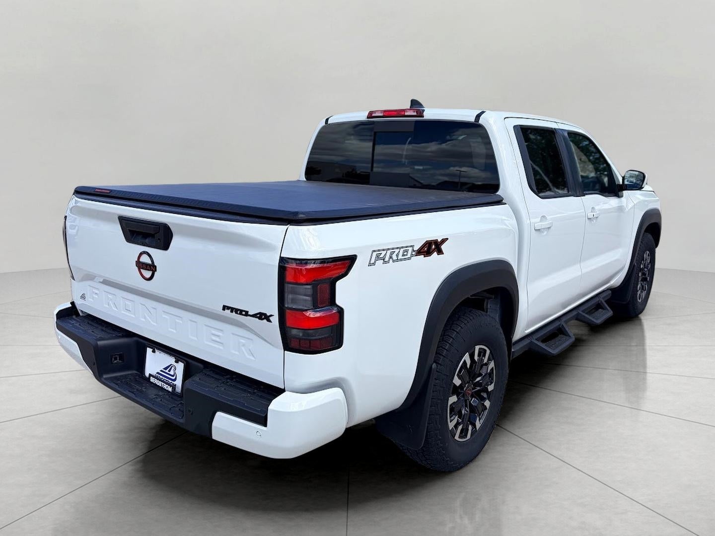 2024 Nissan Frontier Crew Cab 4x4 S