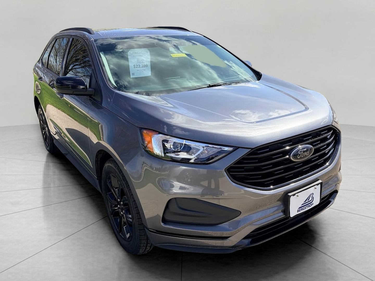 2022 Ford Edge SE