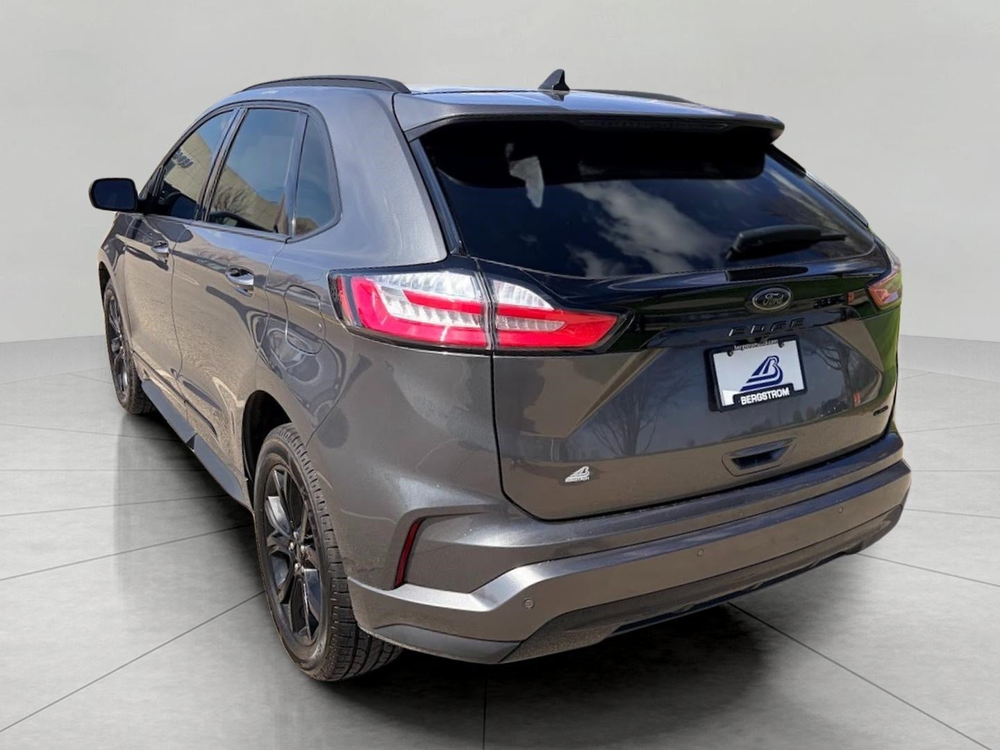2022 Ford Edge SE AWD