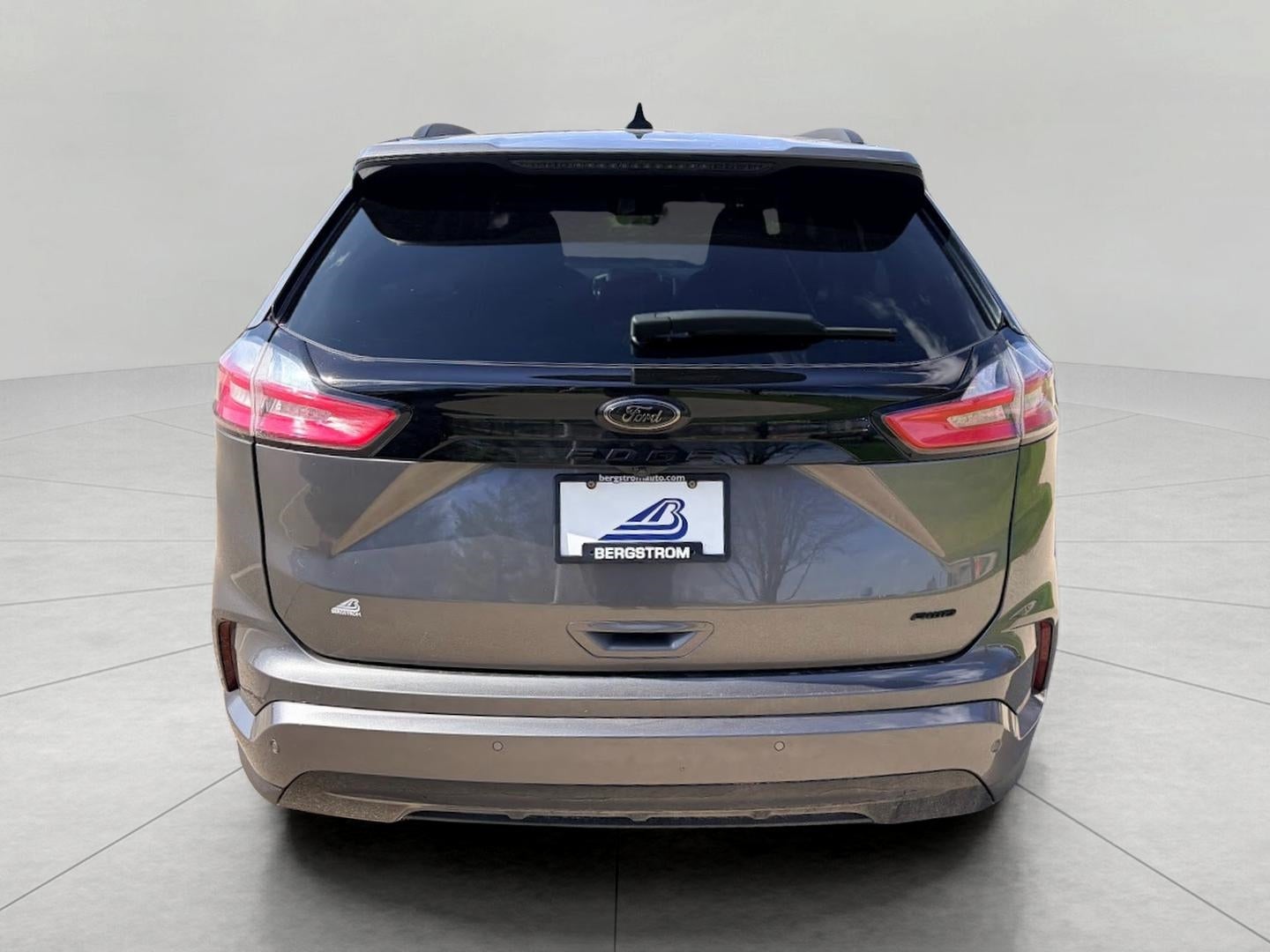 2022 Ford Edge SE AWD