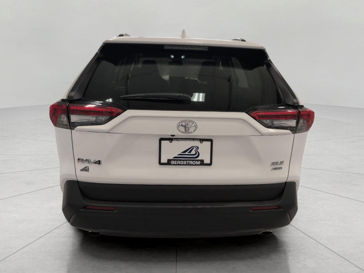 2025 Toyota RAV4 XLE AWD