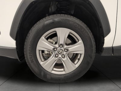 2025 Toyota RAV4 XLE AWD
