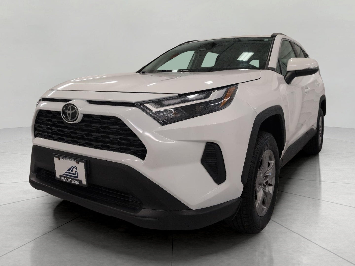 2025 Toyota RAV4 XLE AWD