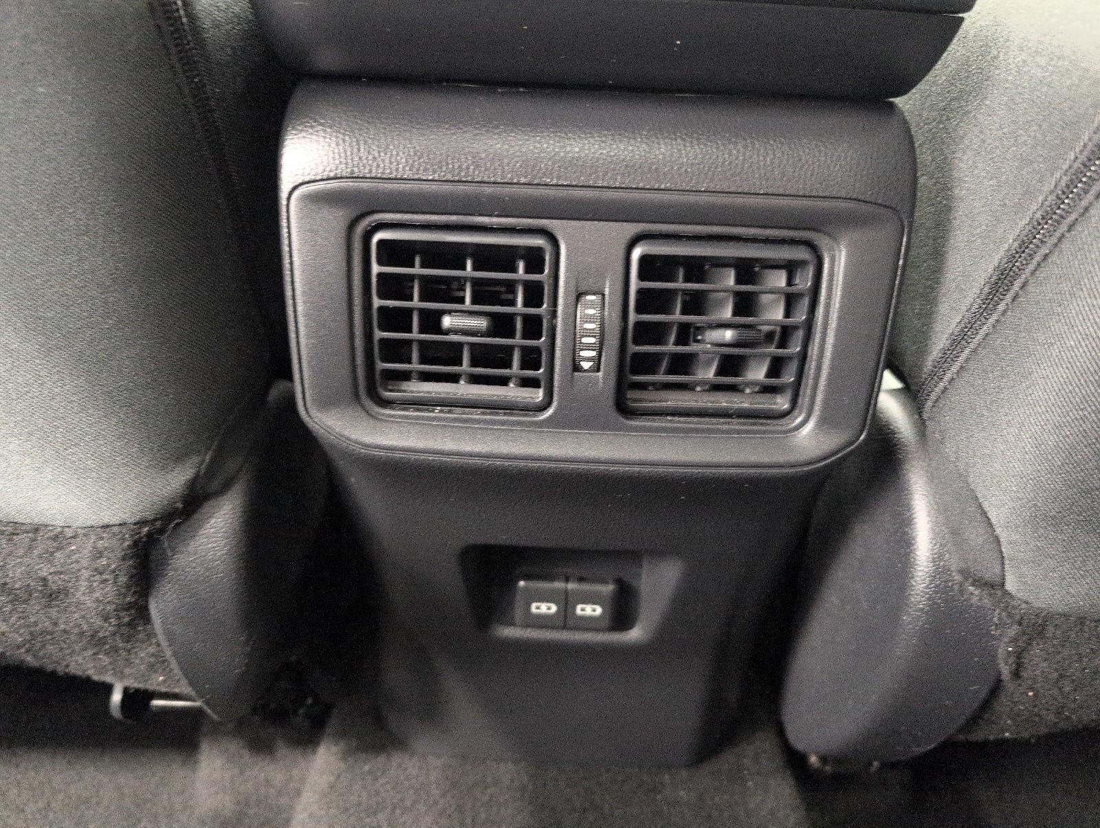 2025 Toyota RAV4 XLE AWD