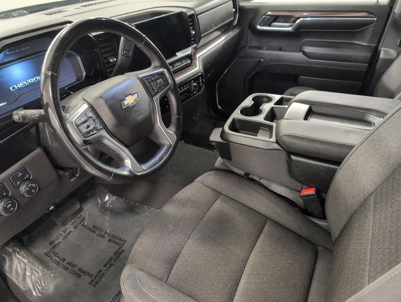 2024 Chevrolet SILVERADO 1500 LT