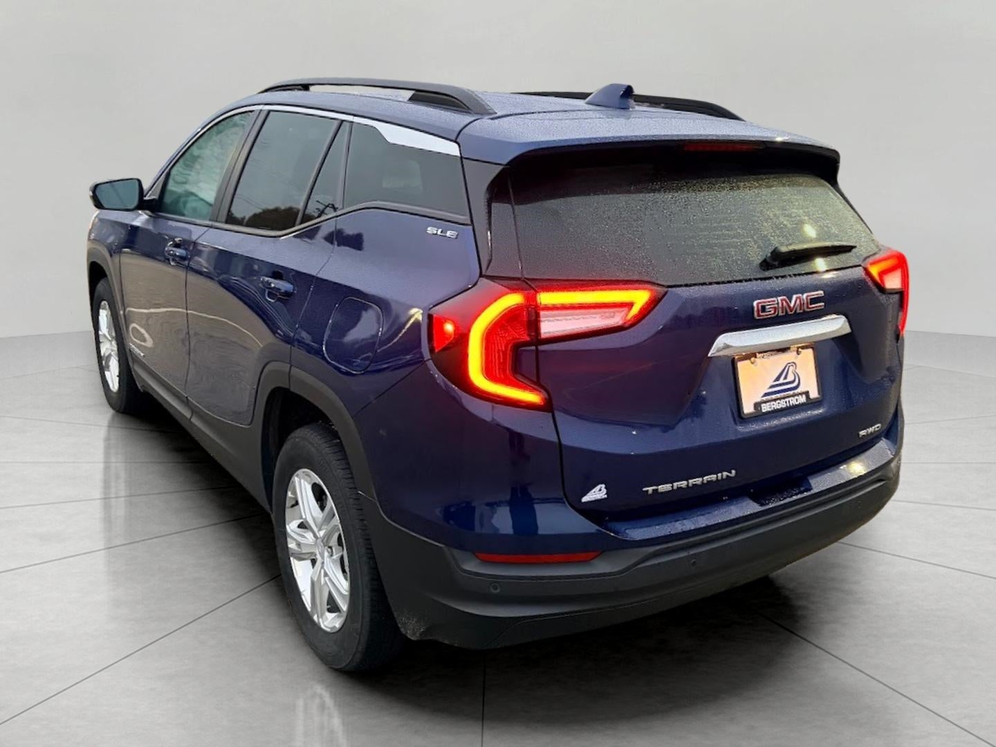 2022 GMC Terrain AWD 4dr SLE