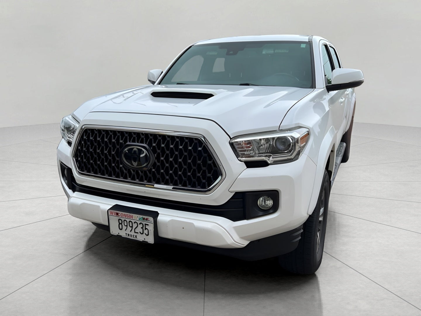 2018 Toyota TACOMA TRD SPORT