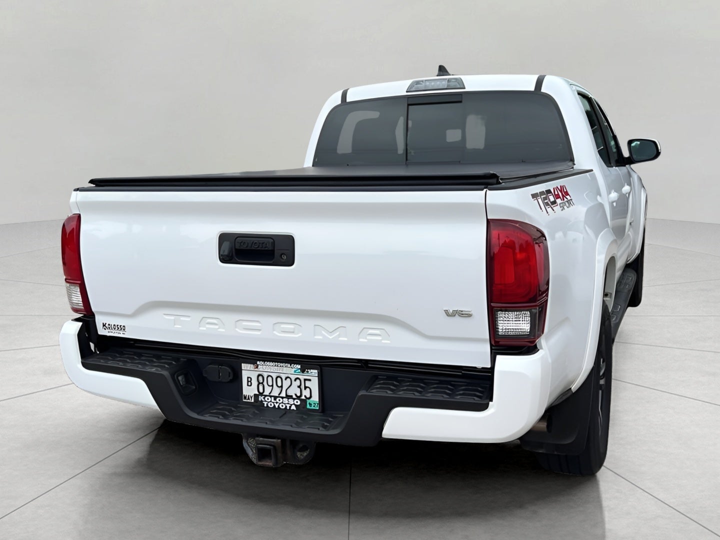 2018 Toyota TACOMA TRD SPORT