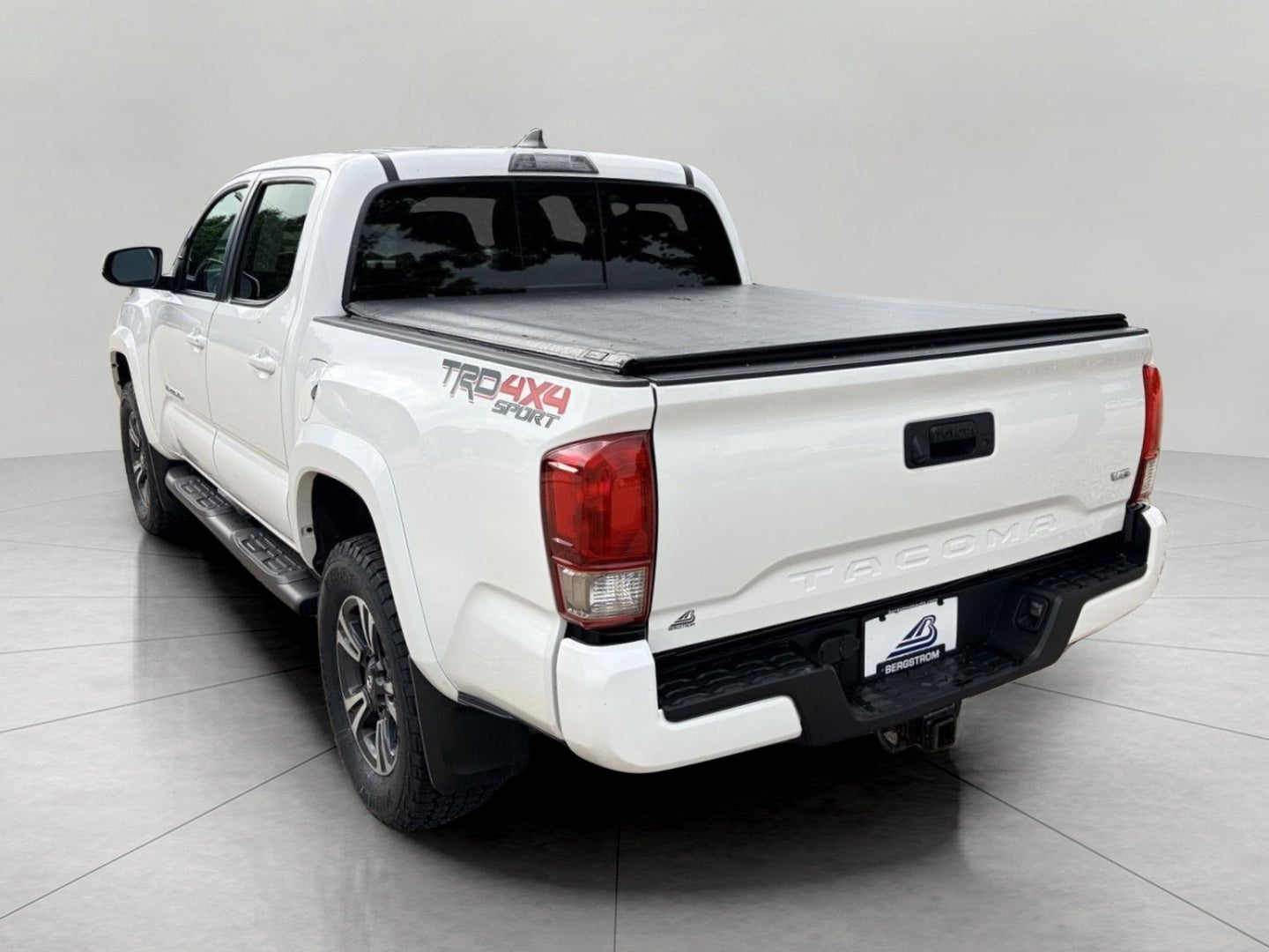 2018 Toyota TACOMA TRD SPORT