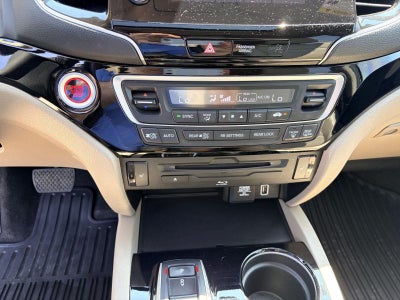2022 Honda Pilot Touring 7-Passenger AWD