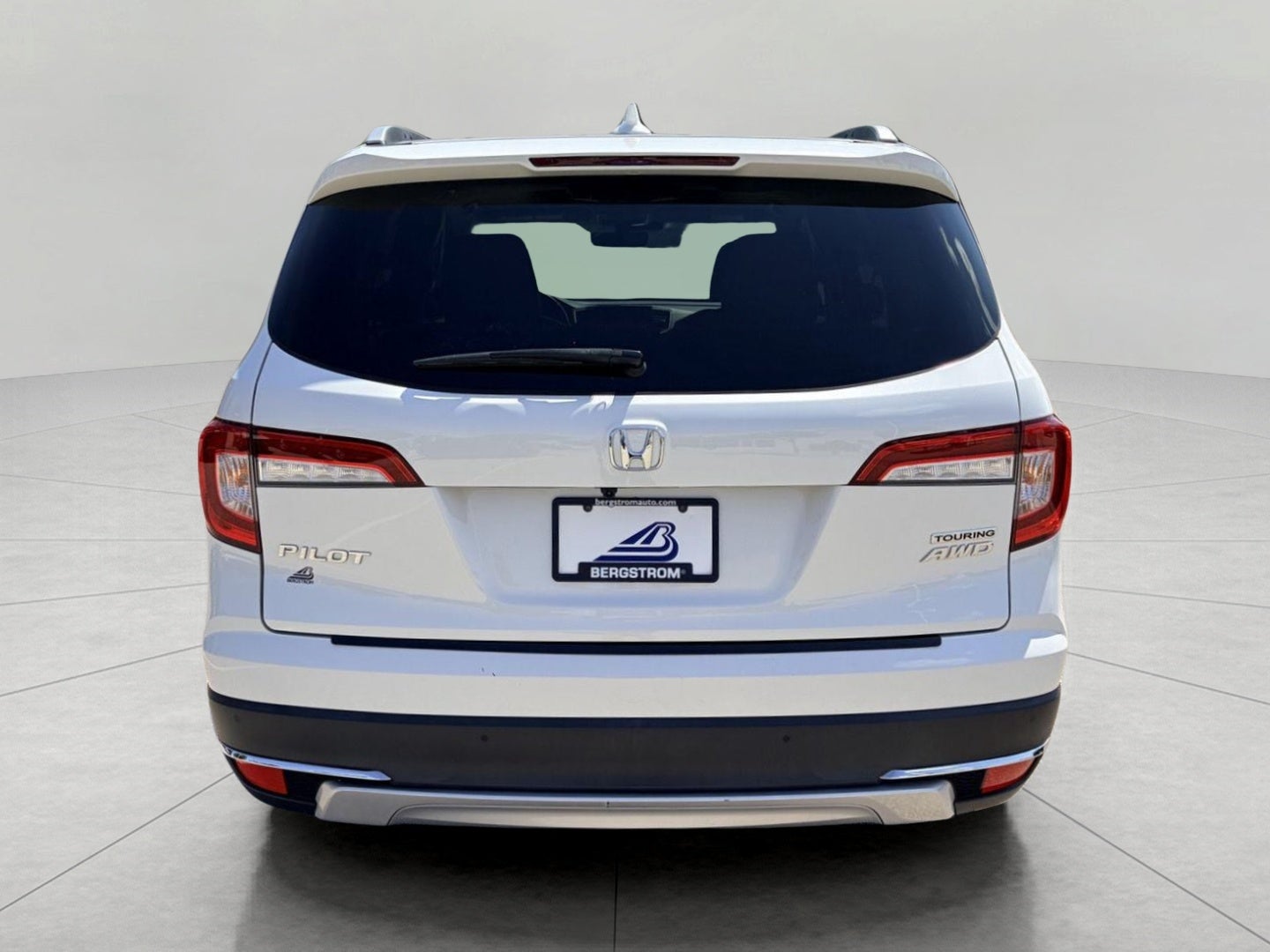 2022 Honda Pilot Touring 7-Passenger AWD