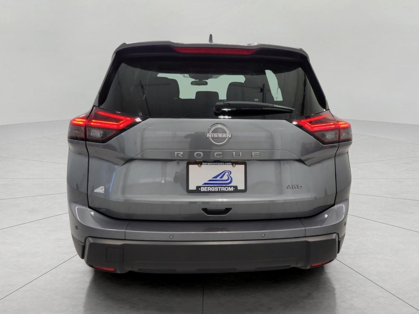 2025 Nissan Rogue AWD SV