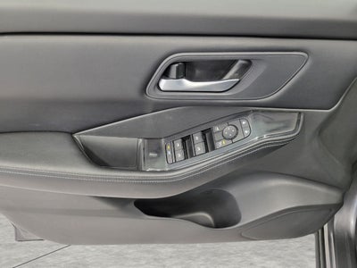 2025 Nissan Rogue AWD SV