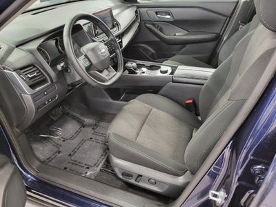 2025 Nissan Rogue AWD SV