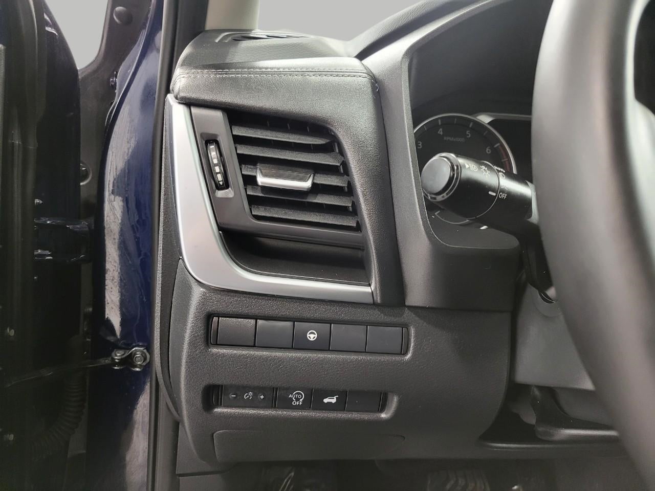 2025 Nissan Rogue AWD SV