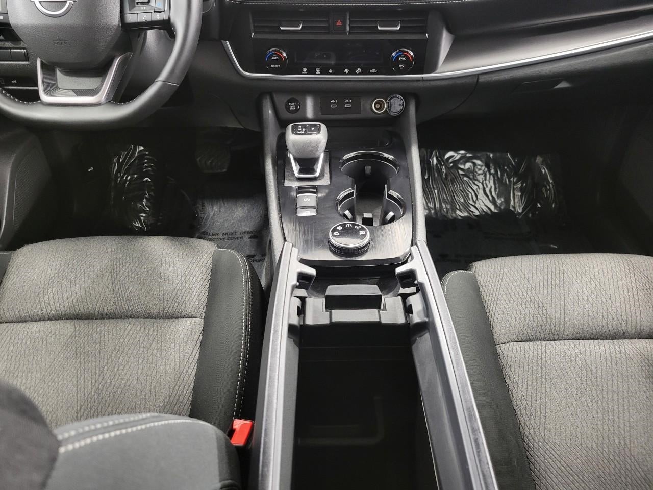 2025 Nissan Rogue AWD SV