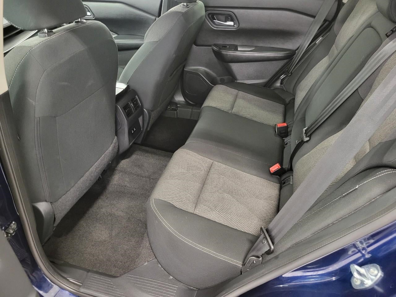 2025 Nissan Rogue AWD SV