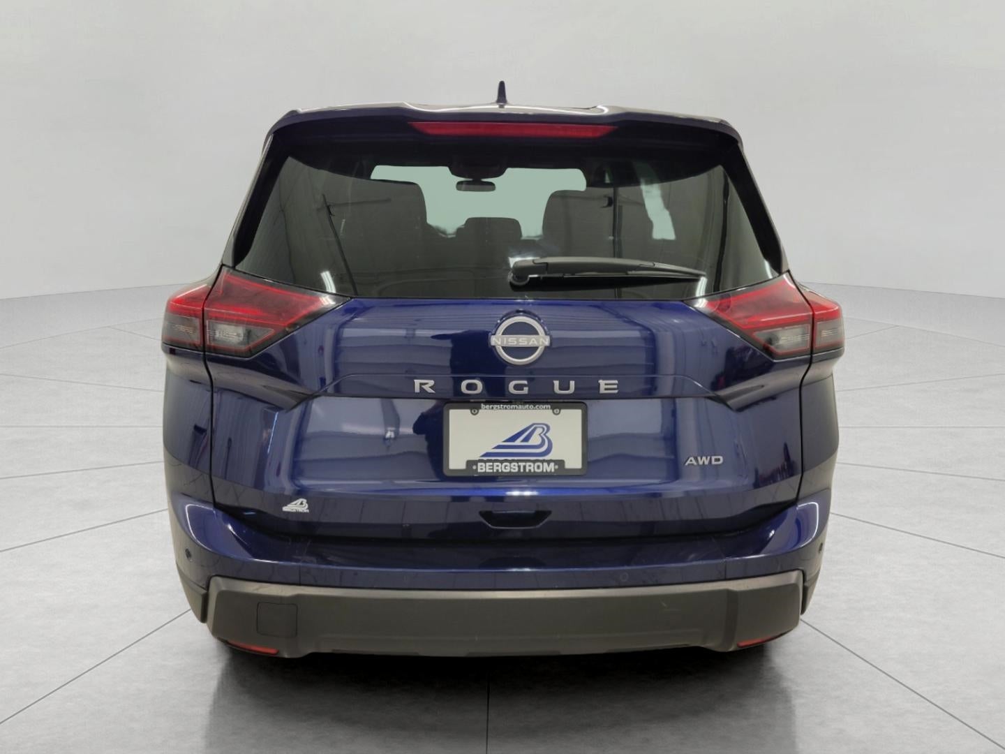 2025 Nissan Rogue AWD SV