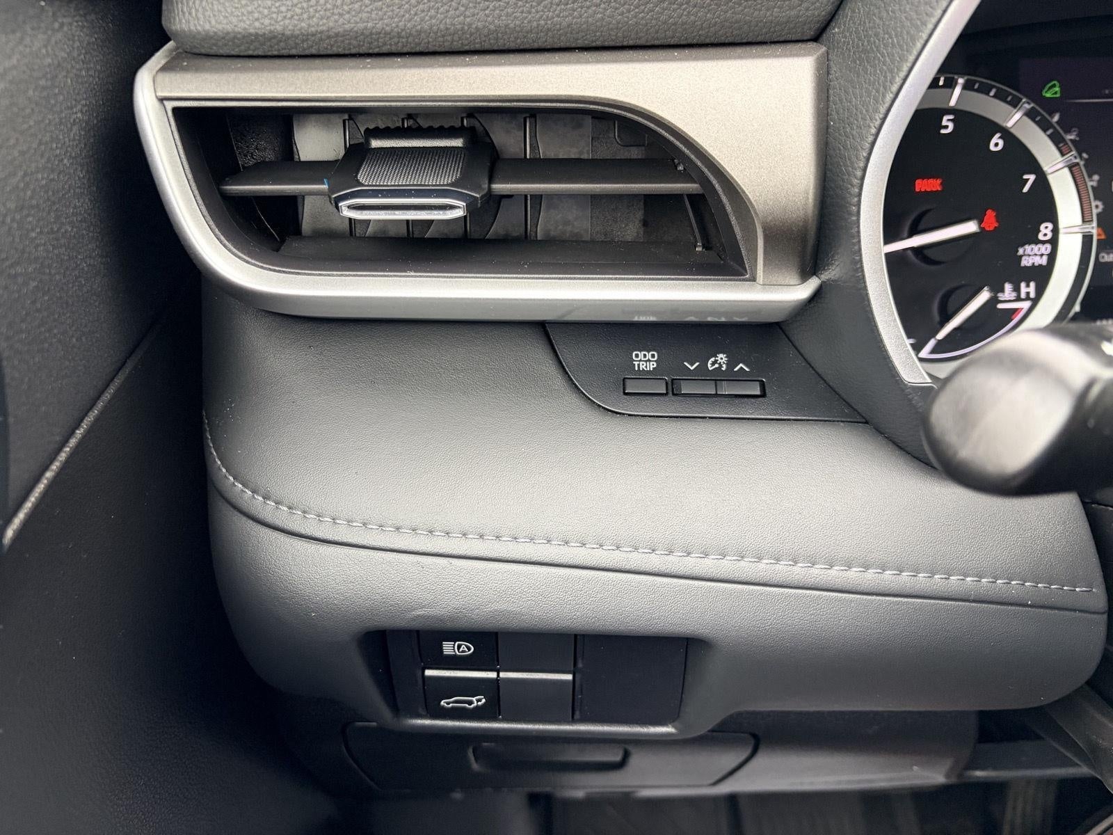 2021 Toyota Highlander XLE AWD