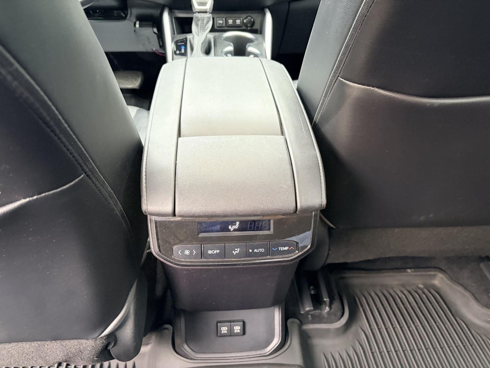 2021 Toyota Highlander XLE AWD