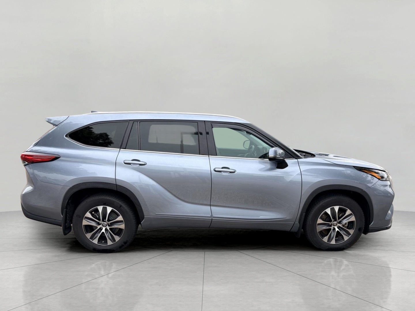 2021 Toyota Highlander XLE AWD
