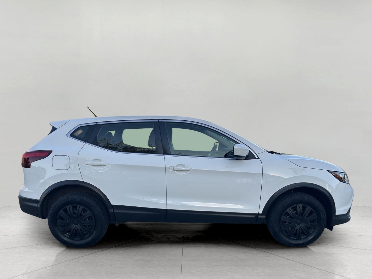 2018 Nissan Rogue Sport FWD S