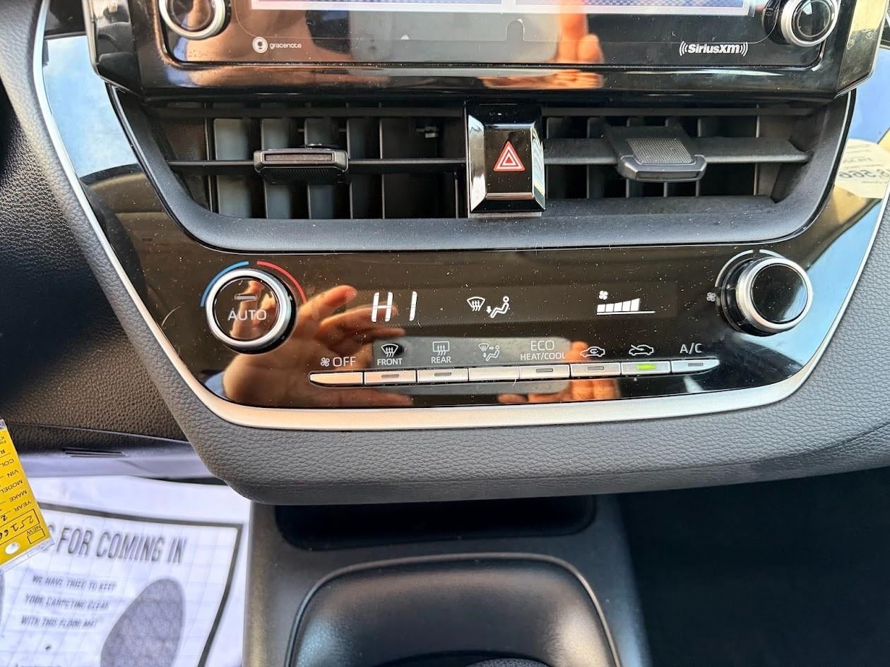 2022 Toyota Corolla LE CVT