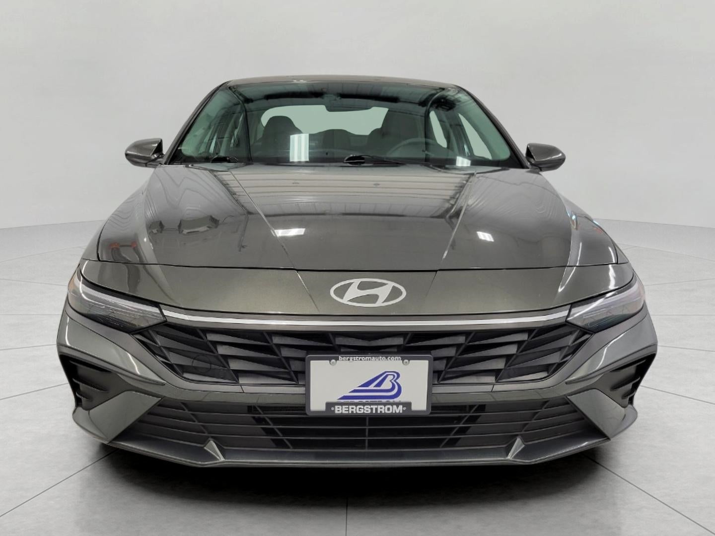 2024 Hyundai Elantra SEL IVT