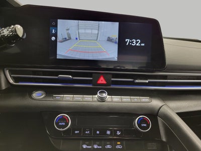 2024 Hyundai Elantra SEL IVT