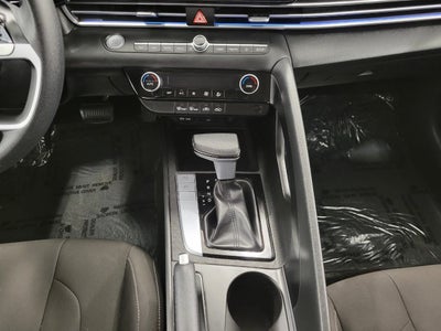 2024 Hyundai Elantra SEL IVT
